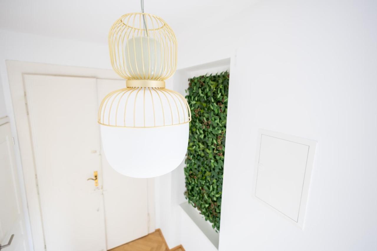 Large Garden-View Balcony Comfort Retreat 1020-Vienna Виена Екстериор снимка