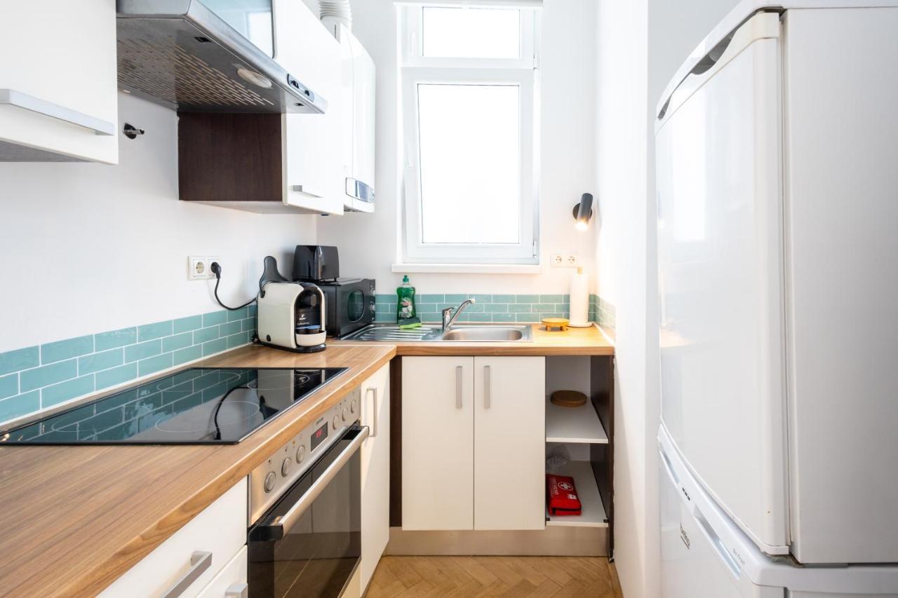Large Garden-View Balcony Comfort Retreat 1020-Vienna Виена Екстериор снимка